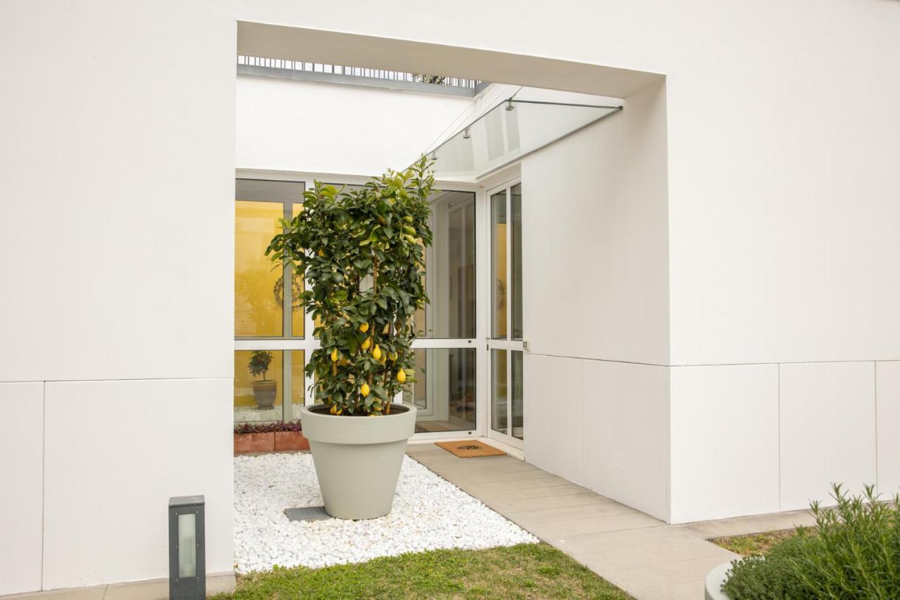 Lakefront Contemporary - By My Home In Como Cadenabbia Esterno foto
